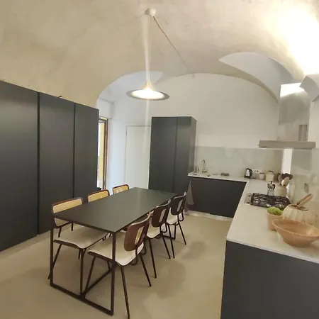 Casa Dolce 6 Person